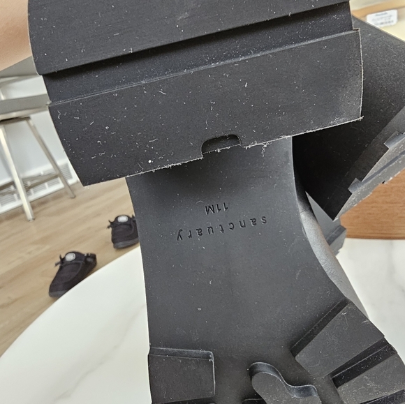 Sanctuary Black Leather Chain Loafers – Size [ 11M ] - Picture 7 of 9